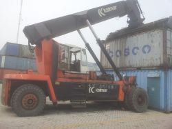 38T Kalmar container forklift Handler - heavy machinery