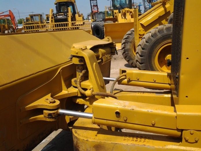 used Caterpillar bulldozer D5M dozer for sale PAD ripper