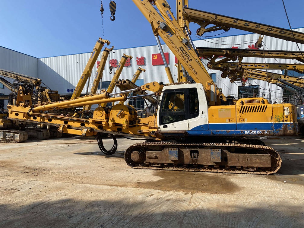 Bauer BG25 Rotary Drilling Rig Second hand Bauer drill rig BG250 piling equipment