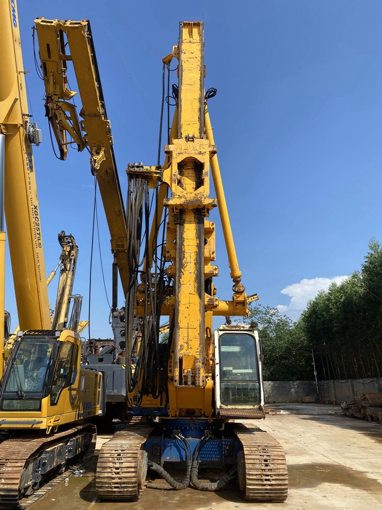 Bauer BG25 Rotary Drilling Rig Second hand Bauer drill rig BG250 piling equipment