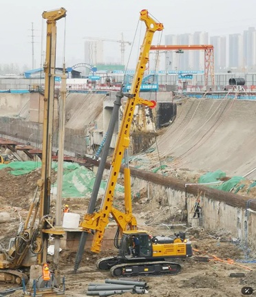 XCMG Official Xr280d XR280E Construction Engineering Hydraulic Crawler Rotary Drill Rig for Sale