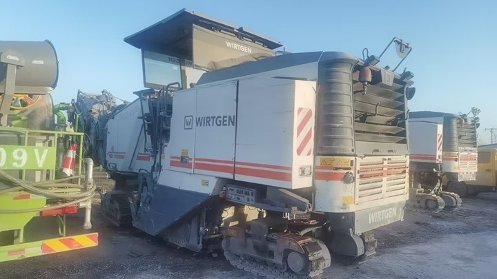 Wirtgen W195 cold asphalt milling machines second hand