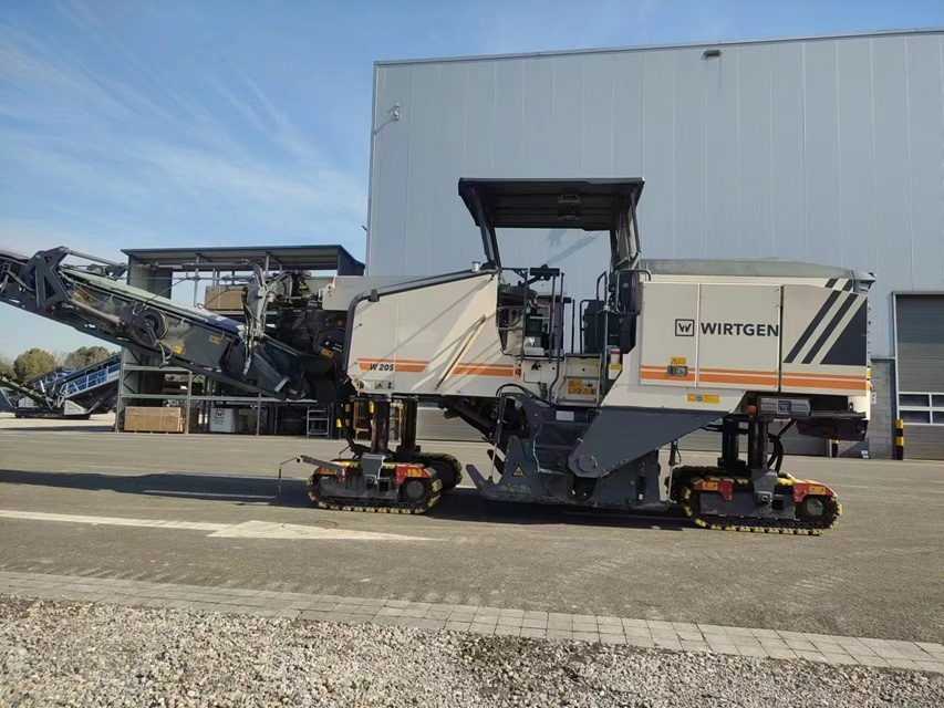 Wirtgen W205 cold asphalt milling machines second hand