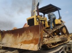 Cat bulldozer D4H Hydraulic dozer   Caterpillar