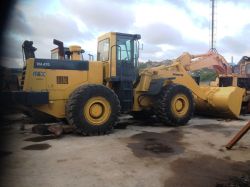 Sell used Komatsu loaders WA470-3 shanghai china Supplier