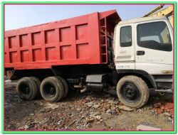 isuzu dump truck for sale original japan tipper truck 25--35t