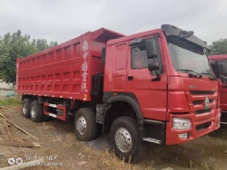 8X4 SINOTRUK HOWO 371 ENGINE DUMP TRUCK