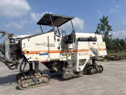Wirtgen W2000 Asphalt milling machine